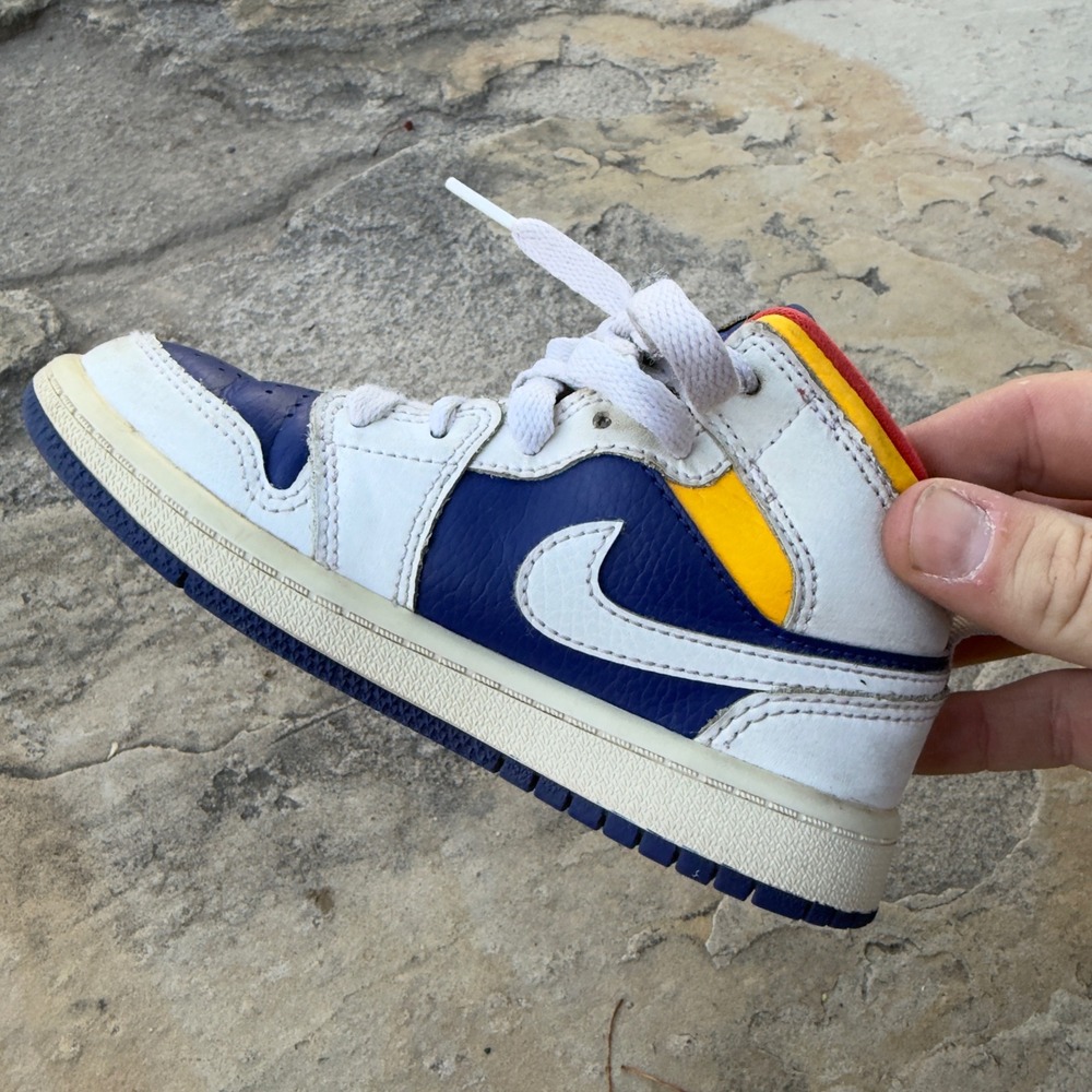Nike Air Jordan 1 Mid Toddler Sneakers Size 11c PS Laser Orange 23 640734-131 - Picture 4 of 8